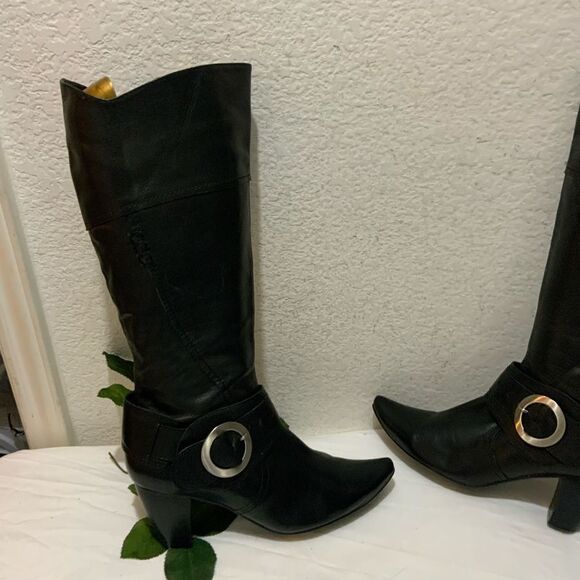Spring step Black knee-high pointed toe buckle boot size 39 - Picture 2 of 14